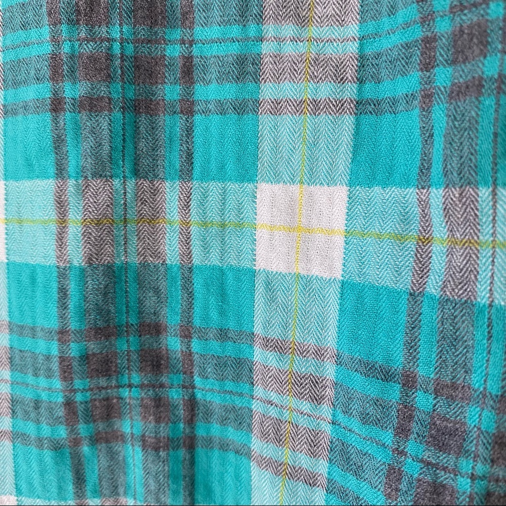 J Crew Aqua "Emerald Plaid Boyfriend Shirt" Button-Front Blouse + MEASUREMENTS! - Picture 8 of 8